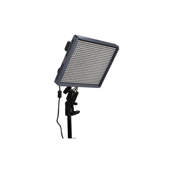 LED панель Aputure Amaran HR672C