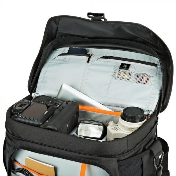 Сумка Lowepro Nova 200 AW II (LP37142-PWW)