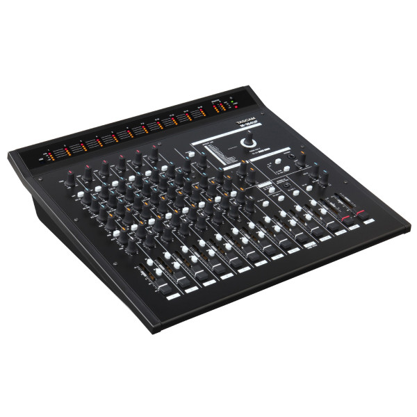 Аналоговый микшерный пульт TASCAM M-164UF - mixer