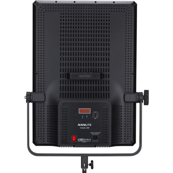Світлодіодна панель Compac 200 LED Studio Light