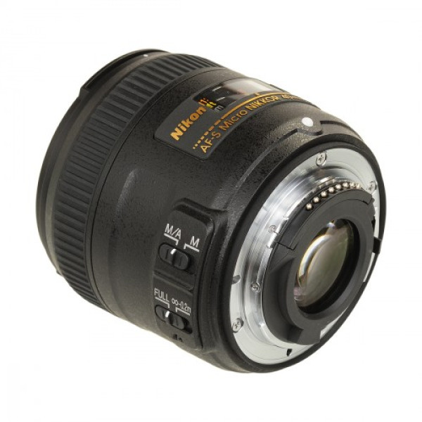 Об'єктив Nikon 40mm f/2.8G ED AF-S DX Micro Nikkor