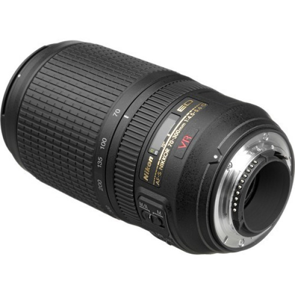 Об'єктив Nikon 70-300mm f/4.5-5.6G IF-ED AF-S VR