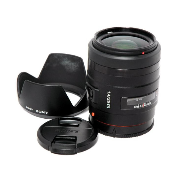 Объектив Sony 35mm f/1.4 G
