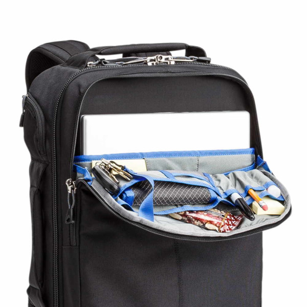 Рюкзак Think Tank Airport Essentials + Чохол Think Tank Travel Pouch - Small