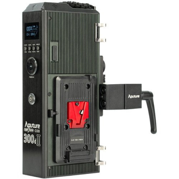 LED прожектор Aputure Light Storm LS C300d II (V-mount)