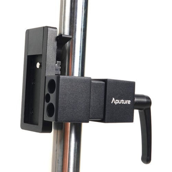 LED прожектор Aputure Light Storm LS C300d II (V-mount)