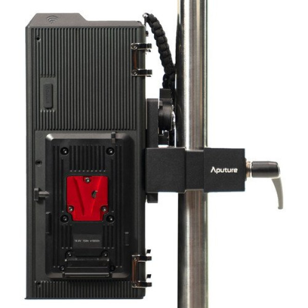 LED прожектор Aputure Light Storm LS C300d II (V-mount)