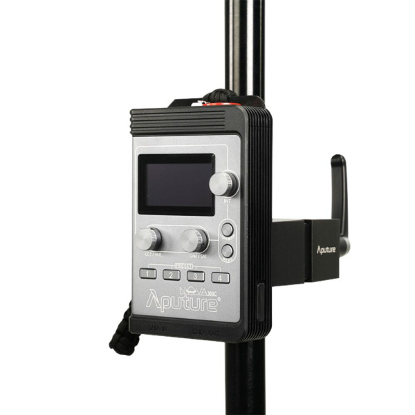 Aputure Nova P300c Kit