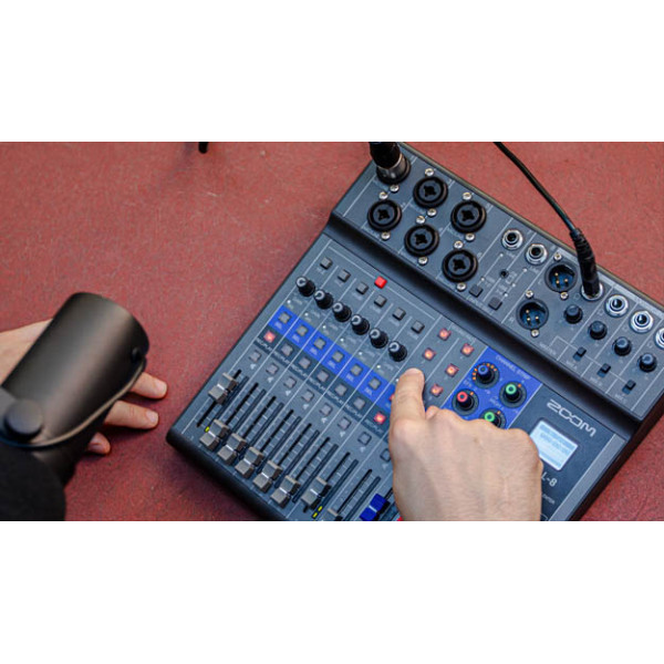 Цифровой микшер Zoom LIVETRAK L-8