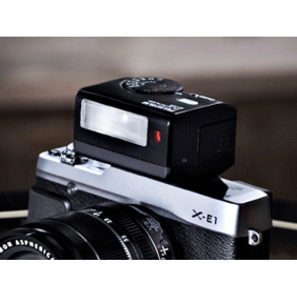 Вспышка Fujifilm EF-Х20