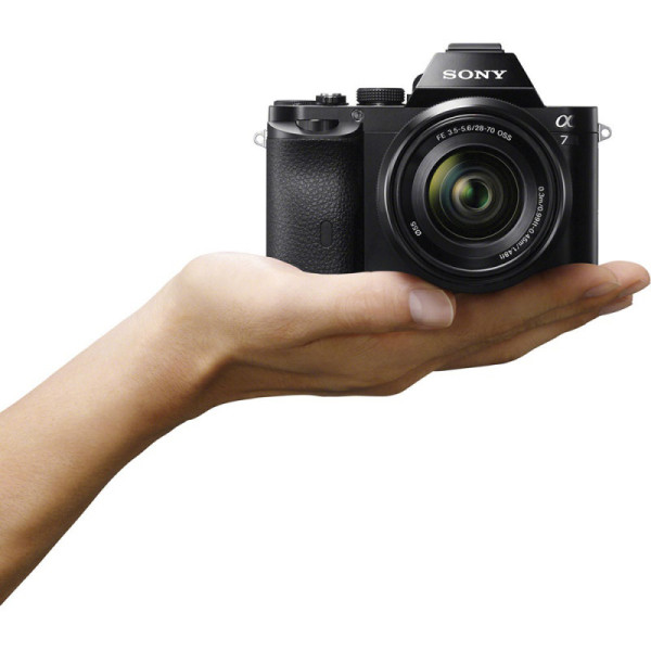 Фотокамера зеркальная Sony Alpha 7 + объектив 28-70 KIT black