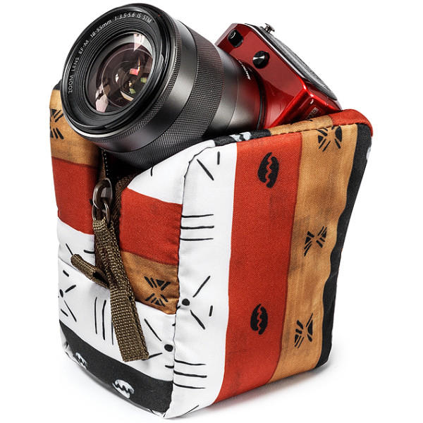 Сумка National Geographic Medium Tote Bag for point-and-shoot cameras and accessories NG A8121 (NG A8121)