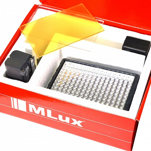 Комплект накамерного світла MLux LED 162P